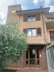 Foto Appartamento in Via Miralduolo 1, Torgiano Zona Industriale Miralduolo