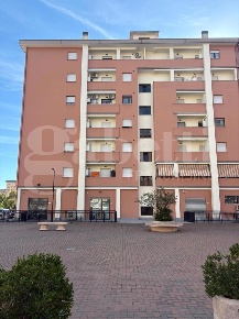 Foto Appartamento in Via Alcide de Gasperi 37, Aprilia Centro di 76 m²