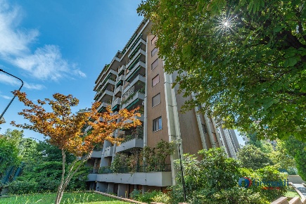 Foto Appartamento in Via Corno di Cavento 21, Milano San Siro di 105 m²