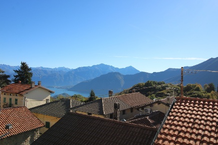 Foto Casa indipendente in Via Scalinata Dossello 6, Pigra di 39 m²