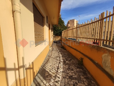 Foto Appartamento in Via Comunale 81, Messina Gazzi di 110 m² in vendita
