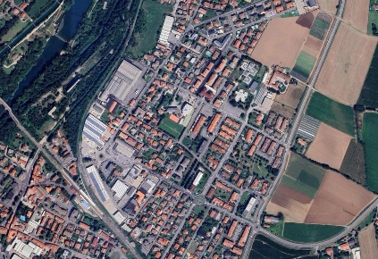 Foto Negozio in Via Giuseppe Verdi, Palazzolo sull'Oglio Centro di 850 m²