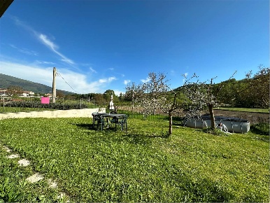 Foto Appartamento a Gualdo Tadino di 176 m² con 6 locali in vendita