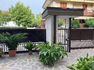 Foto Appartamento a Montesilvano di 100 m² con 3 locali in affitto