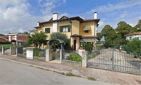Foto Villa bifamiliare in via antonio pacinotti 18, Pramaggiore di 155 m²