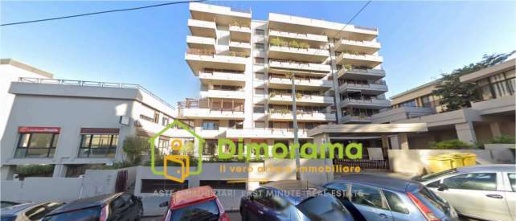 Foto Ufficio in via Nazario Sauro  9, Cagliari Stampace di 238 m²