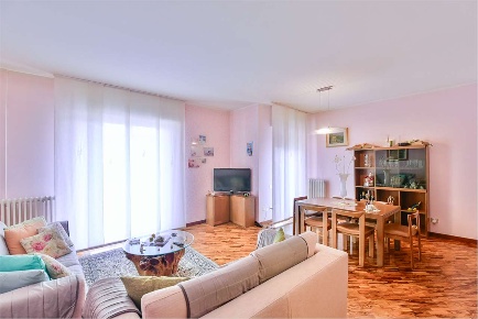 Foto Appartamento in via ferrera 24, Inverigo Centro di 110 m² con 3 locali