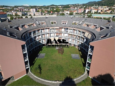 Foto Appartamento a Como di 70 m² con 2 locali in vendita