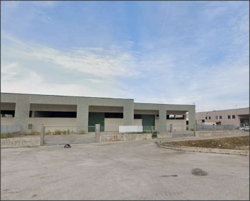 Foto Capannone industriale a Sabaudia di 905 m² con 1 locali in vendita
