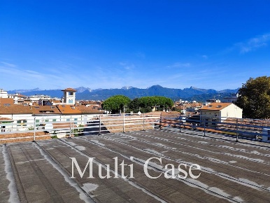 Foto Attico in Via Leonardo da Vinci, Viareggio Centro di 120 m² in vendita