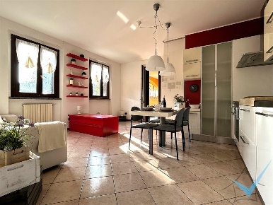 Foto Appartamento in Corso Como 9, Limbiate di 64 m² con 2 locali