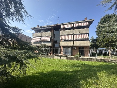 Foto Appartamento in VIA VENEZIA, Nova Milanese di 85 m² con 3 locali
