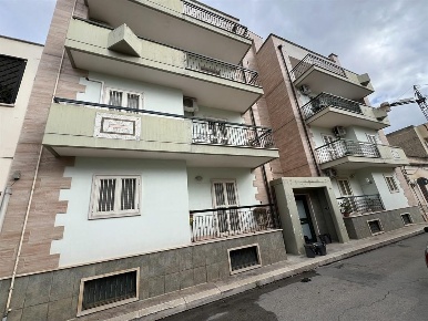 Foto Appartamento in via alfieri, Modugno di 103 m² con 4 locali in vendita