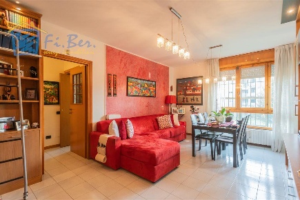 Foto Appartamento in Via D'Annunzio, Pioltello Centro di 97 m² con 3 locali