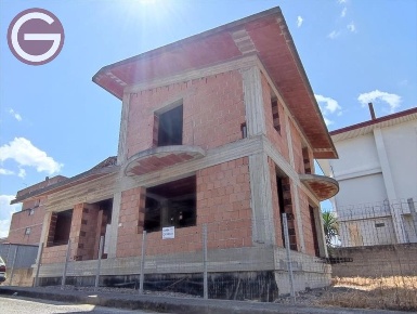Foto Villa unifamiliare in parallela viale san martino, Taurianova Centro