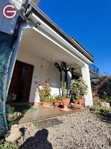 Foto Casa indipendente a Taurianova Pegara di 270 m² in vendita