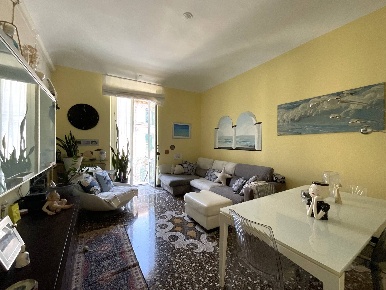 Foto Appartamento in VIA PALEOCAPA, Savona Centro Storico di 135 m²