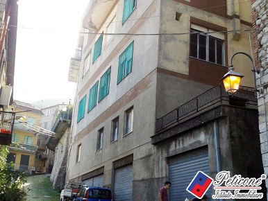 Foto Villa unifamiliare in Piazza Plebiscito, Vallecorsa di 850 m²