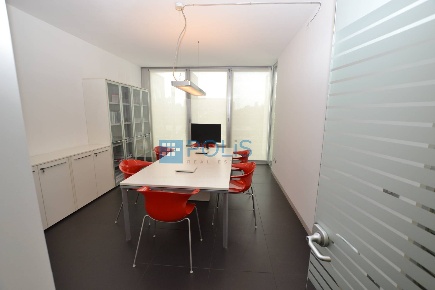 Foto Ufficio in VIA SAN MARCO, Padova Stanga - Pio X di 160 m² con 3 locali