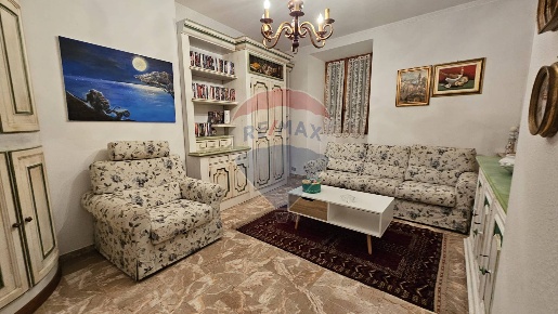 Foto Appartamento in via marrè, Borzonasca Centro di 92 m² con 5 locali