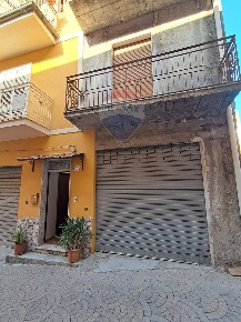 Foto Case semi ndipendenti in via croce, Gaggi di 188 m² con 5 locali