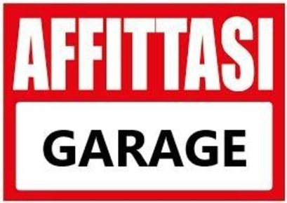 Foto Box in Via Turri, Scandicci di 20 m² con 1 locali in affitto