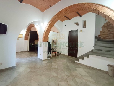 Foto Appartamento in VIA FRATELLI CERVI, Certaldo Zona Mensa, Via Toscana