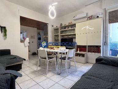 Foto Appartamento in VIA ROMA, Carnate di 90 m² con 3 locali in vendita