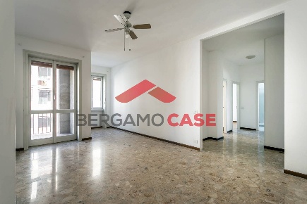 Foto Appartamento in Via Pitentino, Bergamo Corridoni di 104 m² in vendita