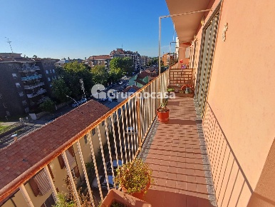 Foto Appartamento in Via Isonzo, Cesano Boscone Centro di 85 m² in vendita