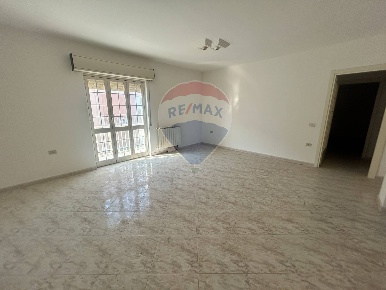 Foto Appartamento in Via Agrigento, Pachino Centro di 126 m² con 9 locali