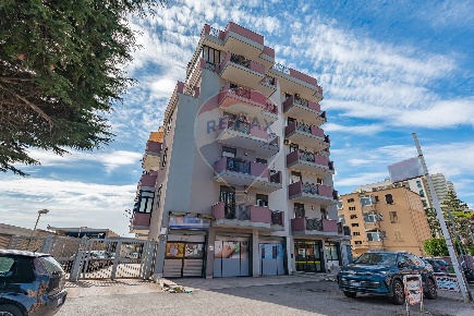Foto Appartamento in Via Bruno Buozzi, Bari Santa Caterina di 90 m²