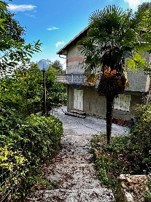 Foto Casa indipendente in Strada Sen. E. Marsaglia, Sanremo di 284 m²