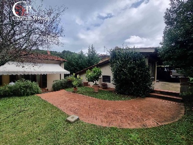 Foto Villa unifamiliare in Paiatici, Fiesole Compiobbi di 173 m² in vendita