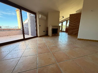 Foto Appartamento in Via Iannelli, Caserta Mezzano di 144 m² con 4 locali