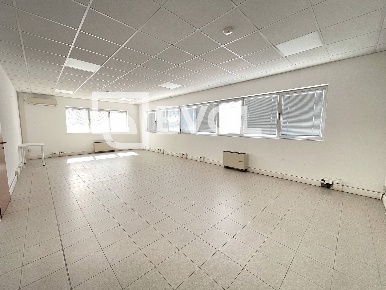 Foto Ufficio in Viale Nazionale, Tavagnacco Feletto Umberto di 163 m²