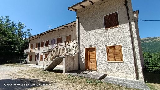 Foto Appartamento in Località Scaramuccia, Fiastra Campicino di 85 m²
