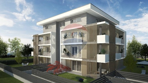 Foto Terreno residenziale in via Prealpi, Mariano Comense Centro di 1500 m²