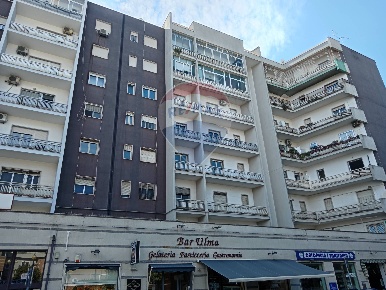 Foto Appartamento in VIA TESTAFERRATA, Siracusa Gelone - Cadorna di 293 m²