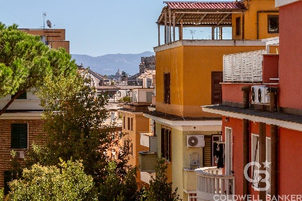 Foto Appartamento in Via Antonio Labriola, Roma Piazzale degli Eroi