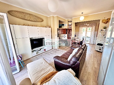 Foto Appartamento in via pisanica, Pietrasanta di 80 m² con 4 locali