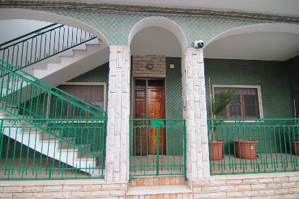 Foto Appartamento in VIA GUERRAZZI, Lizzano Centro di 192 m² con 7 locali