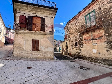 Foto Casa indipendente in Via Botteghe, San Potito Sannitico di 224 m²