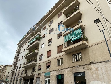 Foto Locale commerciale in Via Caltanissetta, Palermo di 36 m² con 2 locali