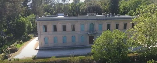 Foto Villa unifamiliare a Spoleto di 1000 m² con 50 locali in vendita