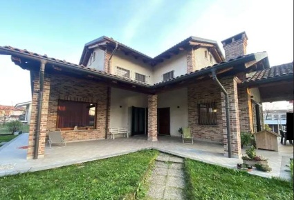 Foto Villa unifamiliare in Via Circonvallazione, Riva presso Chieri Centro