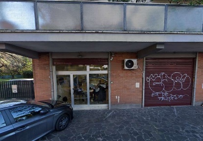 Foto Negozio in Via Crosia, Roma Appio Claudio - Statuario di 194 m²
