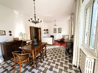 Foto Appartamento a Perugia di 120 m² con 5 locali in affitto