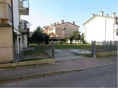 Foto Terreno agricolo in Viale santa margherita, Caorle Centro di 285 m²