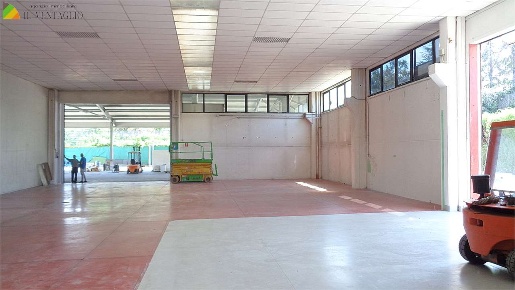 Foto Capannone industriale a Fiorano Modenese di 1237 m² con 1 locali